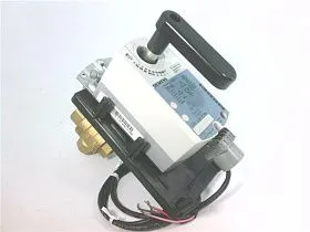 Шаровой трехходовой кран SIEMENS 171C-10351, 1/2", с пропорциональным приводом без пружинного возврата