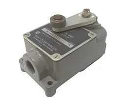Концевой выключатель Allen Bradley 801-ASD17 с роликовым рычагом, NEMA 1/2