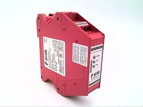 Контроллер безопасности CS AR-40V024 от PIZZATO