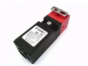 FR692-D1 Предохранительный выключатель от PIZZATO