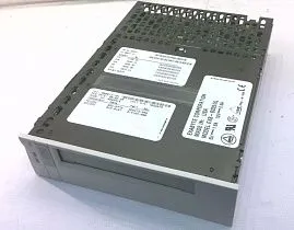 Ленточный накопитель EXABYTE 8205XLS SCSI 5/10 GB