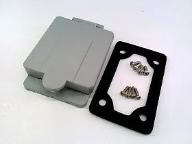 Крышка одинарная серая для розетки 20А Carlon E98G20