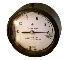 Манометр WEKSLER BK14P-VB-4-R-W вакуумный, 4.5", NPT 1/4, 15-0 IN-HG