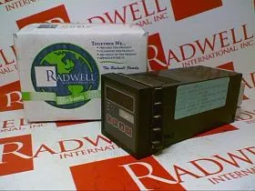 Индикатор / дисплей Артикул ADP15-DCA3-0-0-R3-240-P/G от производителя MANTRACOURT