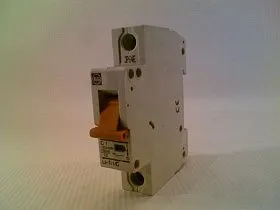 Устройство для автоматического выключателя Артикул L8-1/1/C от производителя F&G