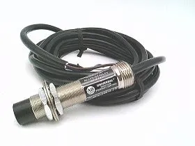 Бесконтактный индуктивный выключатель Allen-Bradley 871U-V8B18, 8 мм, 50 мА