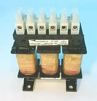 Трансформатор линейный реакторный HAMMOND 222900, 3 фазы, 3.9А, 50/60Гц