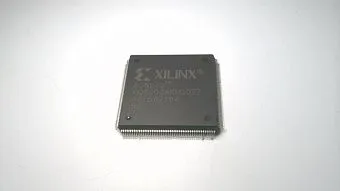 Логическая микросхема XC5210-PQG208AKM1027 от XILINX