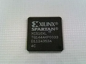 Логическая микросхема XCS10XL-4TQ144C от XILINX