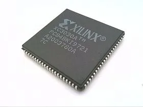 Интегральная микросхема XC3030A-7PC84C производства XILINX