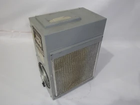 Кондиционер для электротехнического шкафа 1500/1800 BTU McLean 17-0216-G009