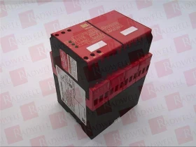 Фотоэлектрический датчик Артикул SR121E01 от производителя OMRON