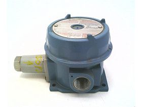 Реле давления UNITED ELECTRIC JL20-704 (15-500PSI/1-34.5BAR)