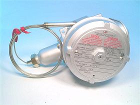 Температурный переключатель UNITED ELECTRIC E122-9171-2BSB