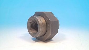 Муфта трубная Uniflex карбоновая сталь 1 дюйм с прокладкой 304/FC резьбовая