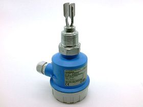 Датчик уровня/плотности Endress+Hauser FTL50-D4E4/0