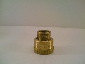 Соединение шланга вакуумного прерывателя WATTS 61877, латунь хромированная, 125 PSI