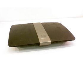 Сетевой маршрутизатор E4200 от LINKSYS