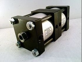 Пневматический цилиндр 3,25X1,5X3,25X1 от ROCKFORD