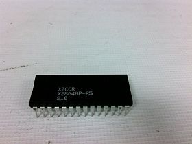 Микросхема EEPROM X2864BP-25 XICOR PDIP28 8KX8 250NS