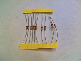 Резистор CFR25J220R от NEOHM