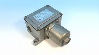 Реле давления UNITED ELECTRIC J6D-136 0-50" с регулируемой полосой нечувствительности