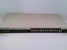 Сетевой маршрутизатор EFAH24 от LINKSYS