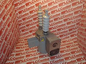 Настенный выключатель Артикул 33078601 от производителя TRINETICS