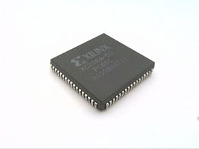 Интегральная микросхема XC2064-50PC68C от XILINX