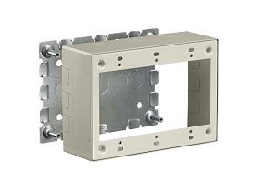 Hubbell HBL5744S3IVA