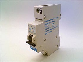 098/386106-000 Автоматический выключатель для монтажа на дин-рейку от HOFFMAN VYNCKIER