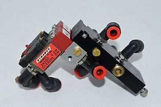 Пневматический электромагнитный клапан DYNAMCO D123201HN, 24V DC