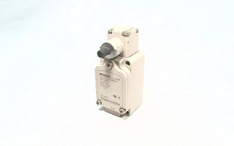 Концевой выключатель безрычажный YAMATAKE 1LS-J501