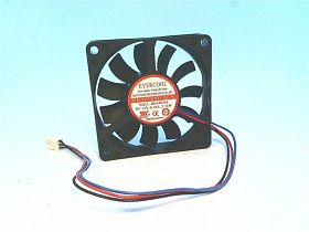 EC7015M12CA Вентиляторы/тепловой контроль для изделий и плат ПК от EVERCOOL