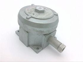 Реле давления UNITED ELECTRIC J110-358, 15-200 PSI, 1/4" NPT, сильфон нерж. сталь