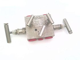 Коллектор газовый M6AVDS-4 пятиклапанный 1/2"x1/2"x1/4" FNPT