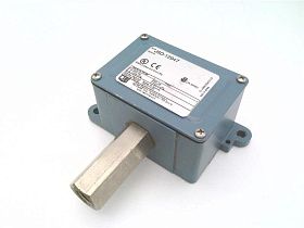 Температурный переключатель UNITED ELECTRIC J6D-12947, 0-200PSI, 277VAC, 15A