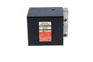 Клапан пневматический двуручный B1271 Parker с защитой от срыва, 1/8" NPT