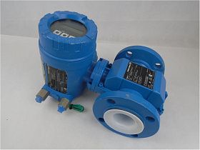 Расходомер Endress+Hauser 50P50-ERGA1RA0BAAW с цифровым дисплеем, 15.9 бар