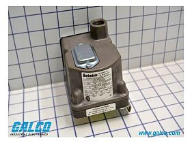 Barksdale Control Products D2T-M3SS-CS