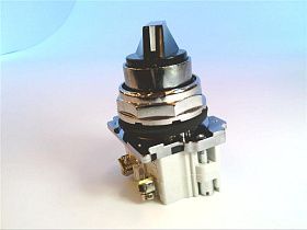 Селекторный переключатель двухпозиционный Cutler Hammer 10250T3011-1