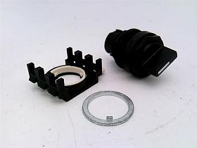 Переключатель селекторный E22XBL1 22мм 3-позиционный с пружинным возвратом EATON