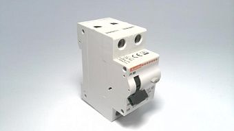 P1RB1NC25AC030 Автоматический выключатель отключения от LOVATO