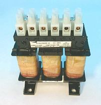 Трансформатор линейный реакторный HAMMOND 222900, 3 фазы, 3.9А, 50/60Гц