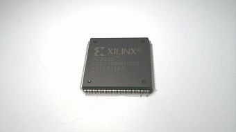 Логическая микросхема XC5210-PQG208AKM1027 от XILINX
