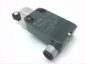 NA B112KC-DMK Концевой выключатель от PIZZATO