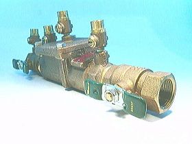 Клапан обратный двойной WATTS LF007M1-QT латунный 1" FNPT 175 PSI