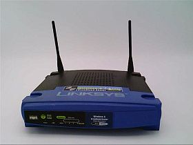 Сетевой маршрутизатор WRT54G от LINKSYS