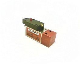 Электромагнитный пневмоклапан D133201 DYNAMCO 3/2 ходовой, 24В DC, 1.6мм